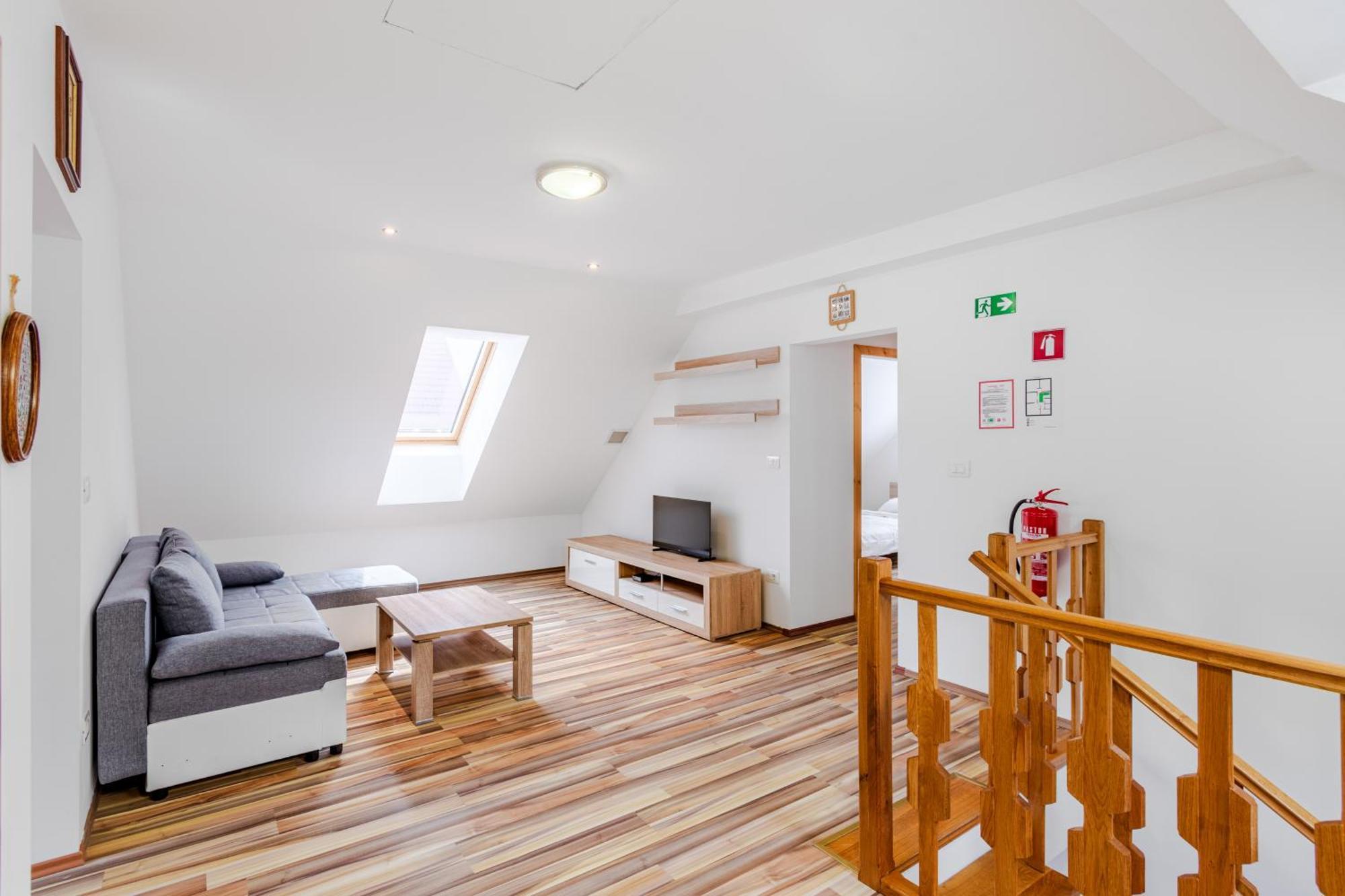 Apartment Pr' Stajercu With Free Onsite Parking Bovec Esterno foto